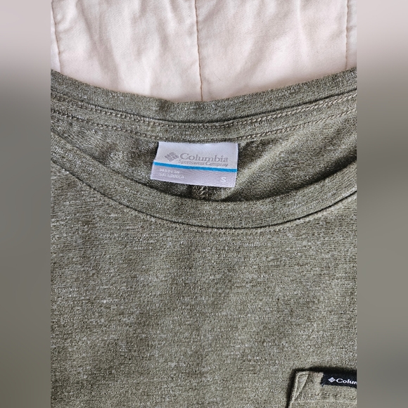 Columbia Pocket Tee (1225) - Picture 2 of 5